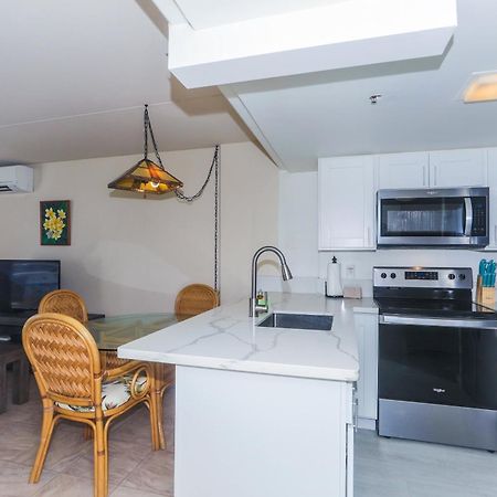 Ilikai Tower One Bedroom Lagoon View Waikiki Condos With Lanai & Free Wifi Honolulu Quarto foto